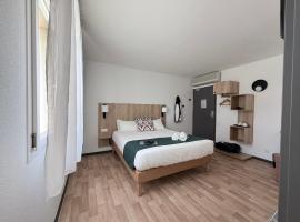 Hotel Atena Bordeaux Sud Est - Vélo Friendly, hotell i Créon