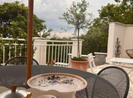 Vera's House, Hotel in Montisi