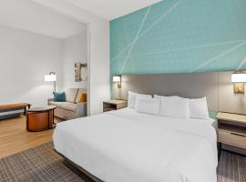 Comfort Suites Hotel and Conference Center, hôtel à Berlin