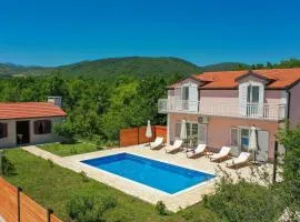 Stunning Home In Makarska-Poljica Imot