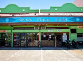 Nikitas Place and Hotel, ξενοδοχείο σε Camilmil