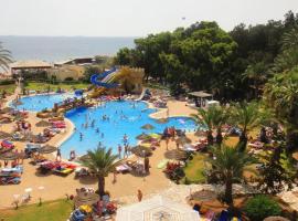 Marhaba Royal Salem, hotel sa La Corniche