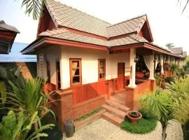 Ban Tham Hil Hotel
