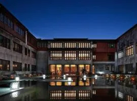 Jiaxing Yuehe Hotel