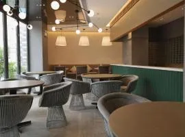 Guangzhou Tianhe TaiKoo Hui Rezen Select Hotel