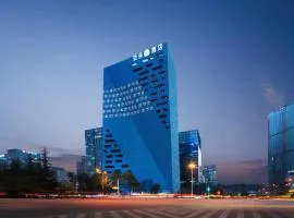 Atour S Hotel Guiyang North Railway Station Defu Center