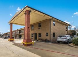 Motel 6 Dallas, TX, hôtel à Oak Cliff