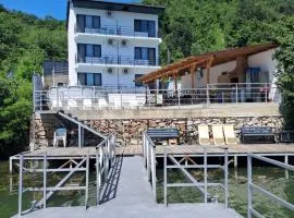 Casa din Golful Dunării