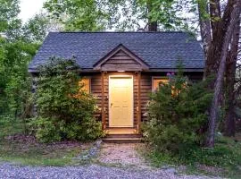 Romantic Glamping Getaway in Love, Virginia's Natural Beauty
