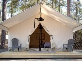 Lake Blackshear Glamping Retreat: Cozy Safari Tent in Cordele, Georgia