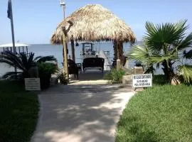 Waterfront Suite with Private Balcony and Panoramic Bay Views in Bacliff, Texas