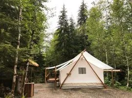 Rustic and Spacious Safari Tent in Forks, Washington, Perfect for a Glamping Getaway to the Pacific Northwest