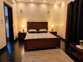 DHA Luxe Stay
