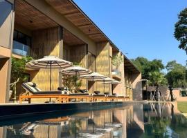 Historykan Kanchanaburi Hotel, hotel a Ban Tha Sao