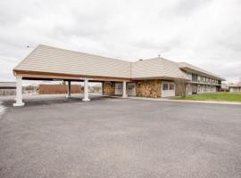 OYO Hotel Lebanon MO I-44, hotelli kohteessa Lebanon