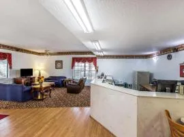 Econo Lodge Inn & Suites