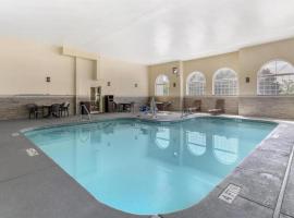 Best Western Concord Inn & Suites, hotelli kohteessa Concord
