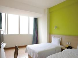 7 Days Inn Zunyi Beijing Road, מלון בזוני