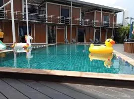 Hi Creek Resort