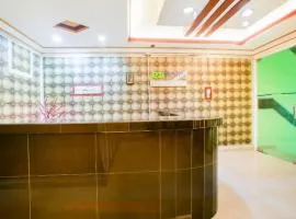 OYO 89407 EZI Hotel