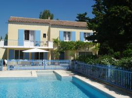 La Luberonne, hôtel à Lourmarin