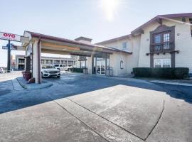 OYO Hotel Tulsa N Sheridan Rd & Airport, hotel a East Tulsa