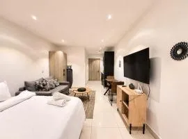 The Executive Space - the Lennox Airport