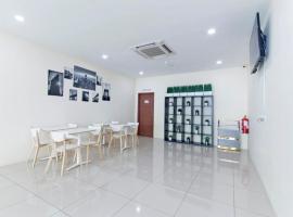 Super OYO 326 Tc Hotel, hotel di Kota Damansara