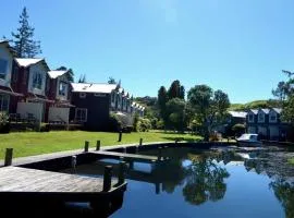 Twinlake Villas