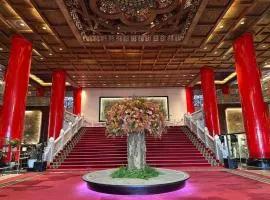 Grand Hotel