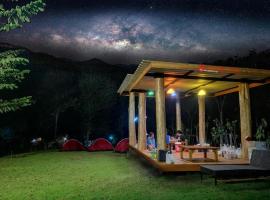 The Nanda Resort, hotel i Ban Huai Salok