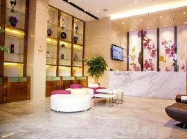 Lavande Hotels Shiyan Sanyan、Shiyanのホテル