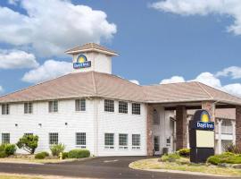 Days Inn by Wyndham Ocean Shores, hotell i Oyhut
