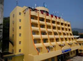7 Days Premium Xiamen University Shimao Twin Tower Sea View