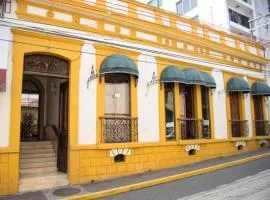 OYO Hotel Real De Cortes