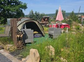 Schlüchtern में, होटल Camping im Igluzelt im Privatgarten mit warmer Lutzmatratze und Komfort Schlüchtern Main-Kinzig