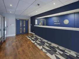 Travelodge Cardiff Central