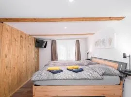 Private Rooms near Glarus, Shared Bath