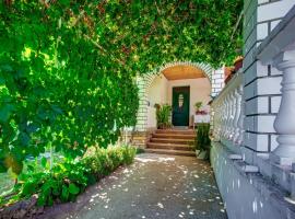 Apartmani Juricev Vodice, готель у місті Водице