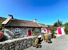 Oranuisce Thatch Cottage Ballyvaughan