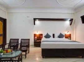 Hotel Prithvi - Near Santosh Hospital Ghaziabad