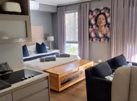 112 Luxury Studio at The Gallery