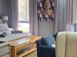 112 Luxury Studio at The Gallery
