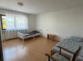 2-Zimmer-Wohnung bei Sindelfingen mit WLAN & Parkplatz
