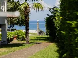 Zeusplace Seaside Home private beach and parking