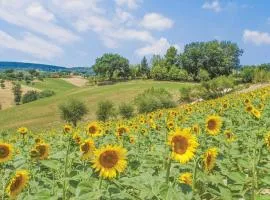 Cozy Home In Sarnano With Wifi