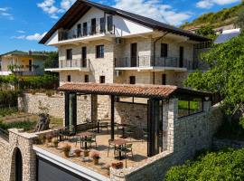Moin Moin Boutique Hotel, מלון בבראט