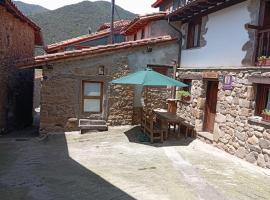 Casas Rurales La Casuca, hotel din Ojedo