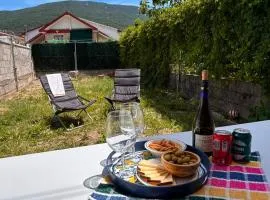 Casa rural en La Adrada con jardín
