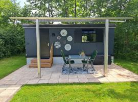Camping de Zandhorst, Pipowagen Sunseeker, Hotel in Wouterswoude